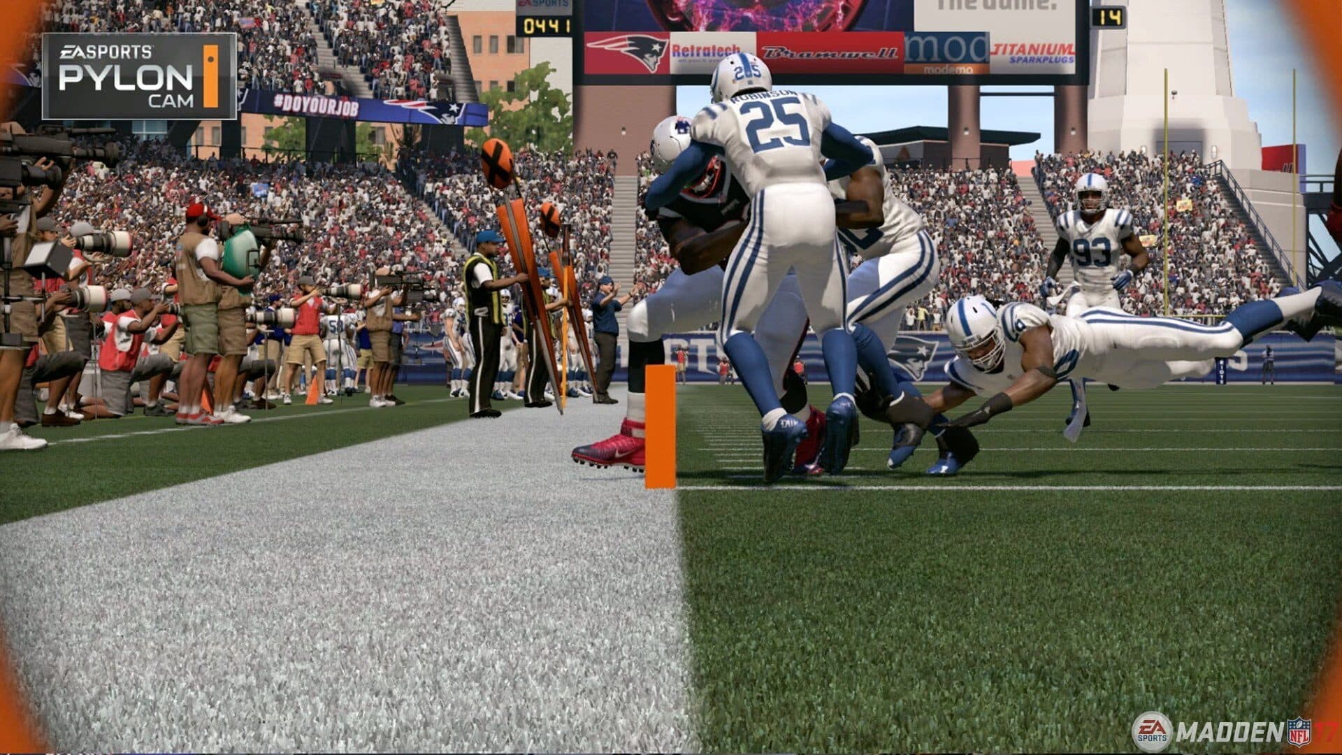 Madden NFL 17 screenshot 0